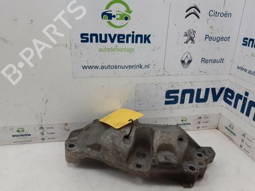 Used Engine mount RENAULT MASTER III Platform/Chassis (EV, HV, UV) 2.3 dCi 100 FWD (EV0A, EV0B, HV0A, HV0B, UV0A, UV0B,... (101 hp) 10798130