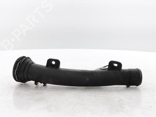Used Intercooler pipe Intercooler pipe PEUGEOT 308 III (FB_, FH_, FP_, F3_, FM_) PureTech 130 (FPHNSL, FPHNST) (131 hp) 33697177 33697177