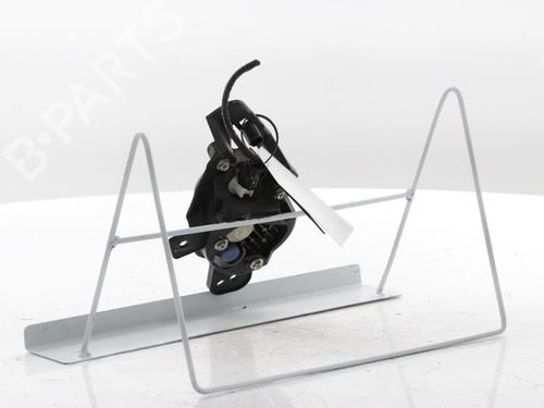 Right front fog light MAZDA CX-3 (DK) 2.0 SKYACTIV-G | BP32124416C31  - Image 5