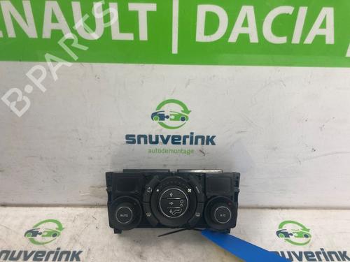Used Climate control Climate control 22218989 22218989