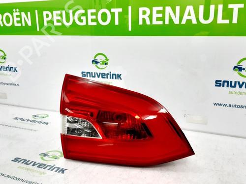 Farolim esquerdo Farolim esquerdo PEUGEOT 308 SW II (LC_, LJ_, LR_, LX_, L4_) 1.6 BlueHDi 120 (120 hp) 21194994 21194994
