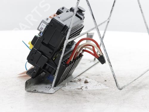 Fuse box CITROËN C3 Picasso (SH_) 1.2 THP 110 (SHHNZ6) | BP38264172E1 - Image 4