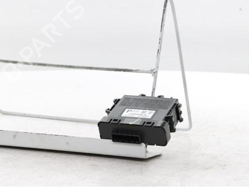 Used Electronic module Electronic module RENAULT CLIO V (B7_) 1.0 TCe 90 (B7MT) (91 hp) 40585347 40585347