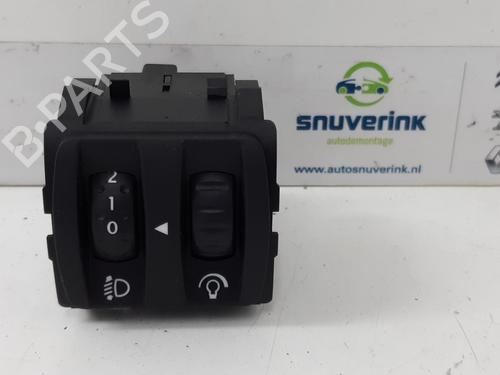 Used Switch RENAULT MEGANE III Grandtour (KZ0/1) 1.5 dCi (KZ09, KZ0D, KZ1G, KZ29, KZ14, KZ1W, KZ10, KZ1F,... (110 hp) 10796260