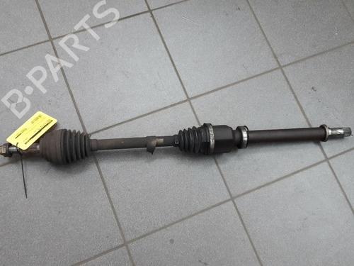 Used Right front driveshaft RENAULT CLIO III (BR0/1, CR0/1) 1.4 16V (98 hp) 10798793