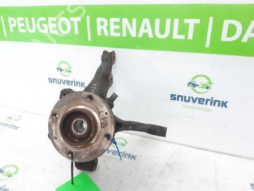 Used Left front steering knuckle OPEL CORSA F (P2JO) 1.2 (68) (75 hp) 22600283