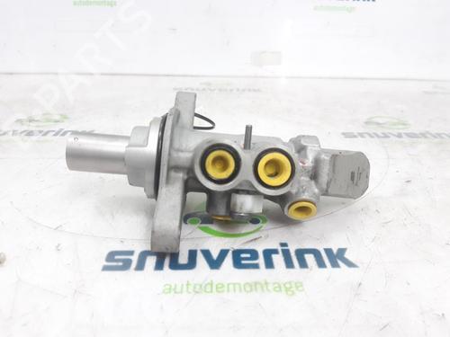 Used Brake master cylinder RENAULT MEGANE IV Grandtour (K9A/M/N_) 1.2 TCe 130 (K9MR) (130 hp) 24166814