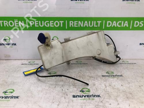 Used Windscreen washer tank PEUGEOT 3008 II SUV (MC_, MR_, MJ_, M4_) 1.2 THP/ PureTech 130 (MRHNSM, MRHNSU, MRHNSJ, MRHNYW,... (131 hp) 19147893