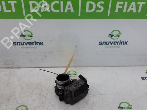 Used Throttle body RENAULT MASTER II Van (FD) 2.5 dCi (120 hp) 18950489