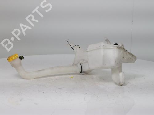 Used Windscreen washer tank Windscreen washer tank 39619002 39619002