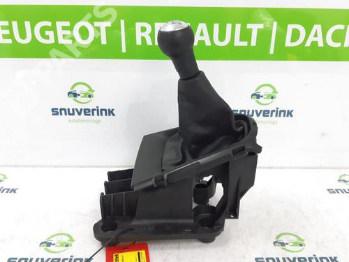 Used Manual gearbox selector Manual gearbox selector CITROËN C3 II (SC_) 1.4 (73 hp) 10806886 10806886