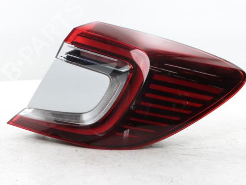 Farolim direito Farolim direito RENAULT CAPTUR II (HF_) E-TECH 145 (HFMU) (143 hp) 33845978 33845978