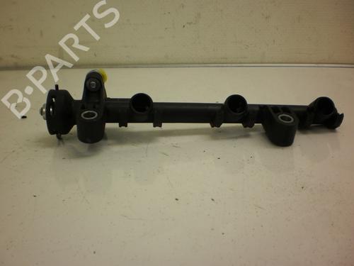 Used Injection rail PEUGEOT 107 (PM_, PN_) 1.0 (68 hp) 24161198