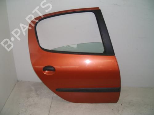Used Right rear door PEUGEOT 206 Hatchback (2A/C) 1.1 i (60 hp) 10782429