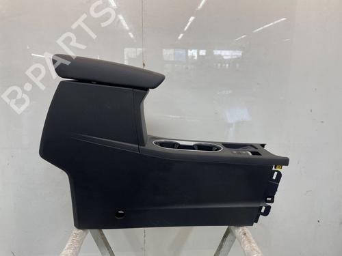 Armrest / Center console RENAULT CAPTUR II (HF_) TCe 140 (HFN0) | BP30186418I20