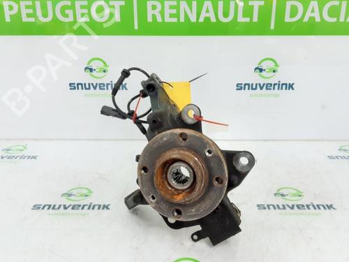 Used Right front steering knuckle RENAULT ZOE Hatchback Van (BFM_) Electric (BFME) (92 hp) 25379244