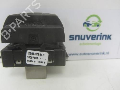 Used Switch RENAULT CAPTUR I (J5_, H5_) 0.9 TCe 90 (90 hp) 18869506