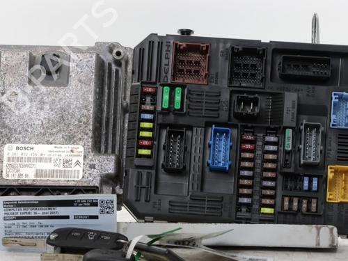 Used Engine control unit (ECU) PEUGEOT EXPERT Van (V_) 1.6 BlueHDi 95 (95 hp) 32124432