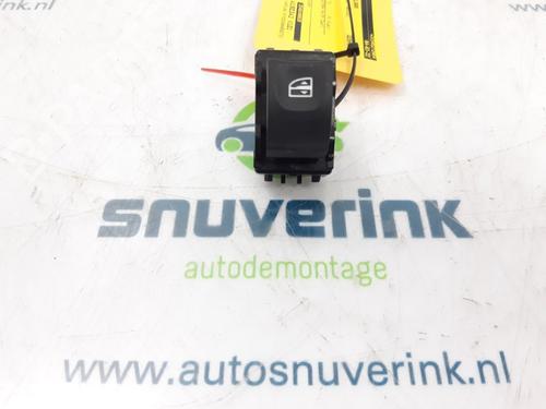 Used Switch RENAULT MEGANE III Grandtour (KZ0/1) 1.5 dCi (KZ09, KZ0D, KZ1G, KZ29, KZ14, KZ1W, KZ10, KZ1F,... (110 hp) 10805821