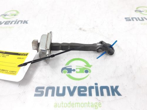 Front left lock TOYOTA AYGO (_B4_) 1.0 (KGB40) (69 hp) 17982064