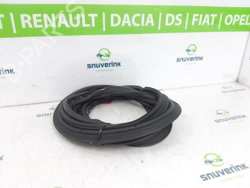 Rubber door seal CITROËN C4 III (BA_, BB_, BC_) 1.2 PureTech 130 (BAHNSA, BAHNSB) | BP23123662C142 