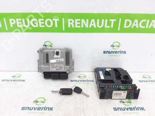 Used Engine control unit (ECU) Engine control unit (ECU) PEUGEOT 308 I (4A_, 4C_) 1.6 16V (120 hp) 15649538 15649538