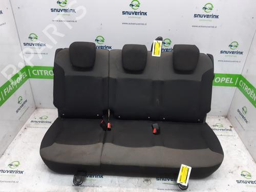 rear-seat-dacia-lodgy-js_-16-sce-100-jsav-544188105r-2012-17223494 main image