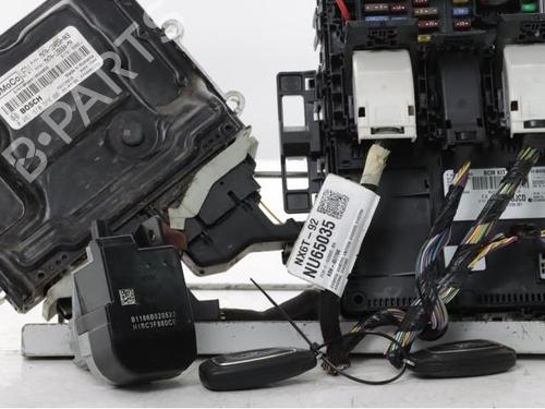 Used Engine control unit (ECU) Engine control unit (ECU) FORD FOCUS IV Turnier (HP) 1.0 EcoBoost mHEV (155 hp) 40527399 40527399