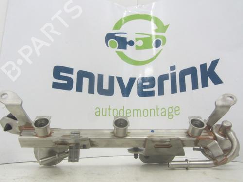 Used Injection rail Injection rail 10787424 10787424