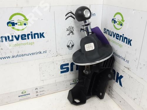 Used Manual gearbox selector Manual gearbox selector FIAT 500 (312_) 1.2 (312AXA1A) (69 hp) 10800384 10800384