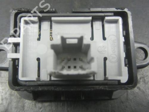 Switch RENAULT MEGANE III Hatchback (BZ0/1_, B3_) 1.6 16V (BZ1B, BZ1H) | BP24161954I30 