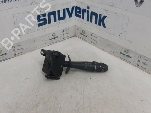 Used Steering column stalk Steering column stalk RENAULT TWINGO II (CN0_) 1.2 (CN0D) (58 hp) 40568572 40568572