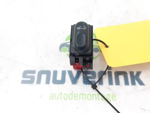 Kombi Kontakt / Stilkkontakt RENAULT MEGANE I Cabriolet (EA0/1_) 1.6 e (EA0F) (90 hp) 13194181