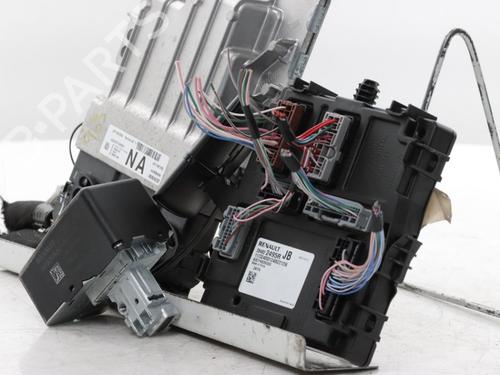 Engine control unit (ECU) DACIA SANDERO III 1.0 TCe 110 | BP39211674M57 - Image 3