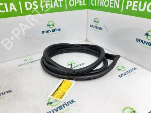 Gummiliste KIA STONIC (YB) 1.0 T-GDi Eco-Dynamics+ (101 hp) 16409425