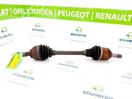 Used Left front driveshaft OPEL VIVARO B Van (X82) 1.6 CDTI (05) (125 hp) 23120941