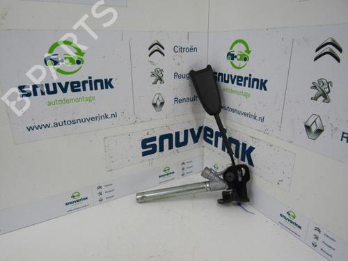 Used Seat buckle RENAULT MEGANE III Grandtour (KZ0/1) 1.4 TCe (KZ0F, KZ1V) (130 hp) 13190005