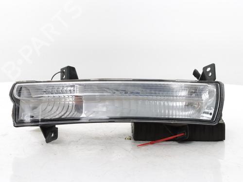 Used Right front indicator Right front indicator JEEP COMPASS (MP, M6, MV, M7) 1.4 MultiAir 4x4 (170 hp) 40527372 40527372