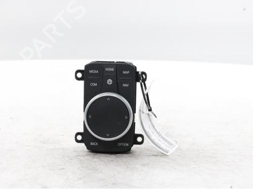 Used Electronic module Electronic module BMW 1 (F40) 118 i (140 hp) 40586889 40586889