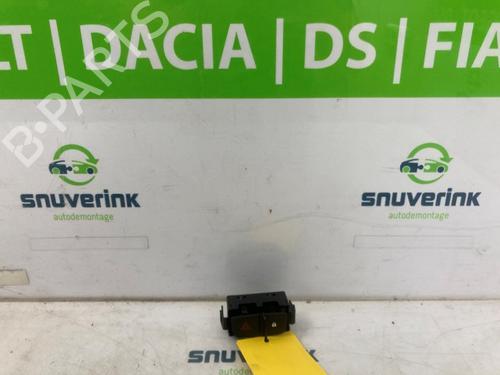 warning-switch-renault-trafic-iii-van-fg_-2014-24166396 main image
