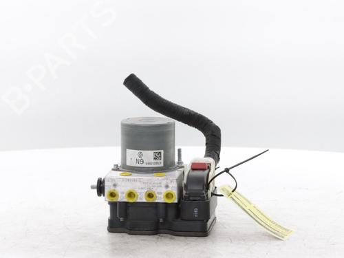 Used ABS pump ABS pump RENAULT CAPTUR II (HF_) TCe 160 (HFN1) (158 hp) 33697036 33697036