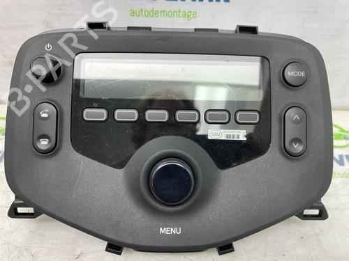 Radio PEUGEOT 108 1.0 VTi 72 | BP25009642E6 - Image 2