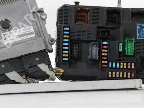 engine-control-unit-ecu-peugeot-2008-i-cu_-2013-38459967 main image