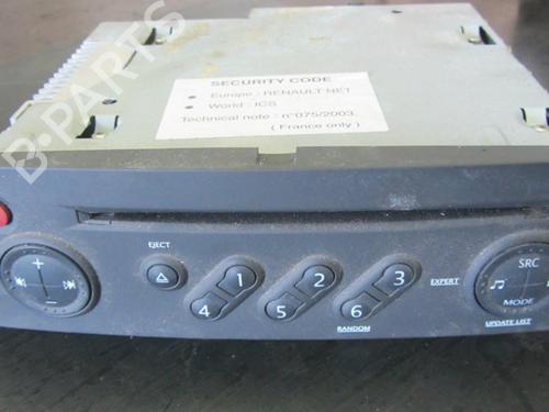 Used Radio RENAULT CLIO III (BR0/1, CR0/1) 1.5 dCi (BR0H, CR0H, CR1S, BR1S) (106 hp) 10785231