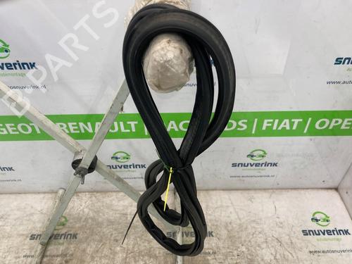 Rubber door seal PEUGEOT 208 II (UB_, UP_, UW_, UJ_) 1.2 PureTech 100 | BP19306701C142 