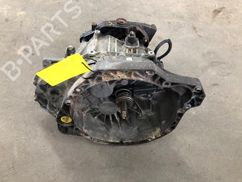 Gearbox RENAULT TRAFIC II Van (FL) 2.5 dCi 135 (FL0D) | BP19148406M3 