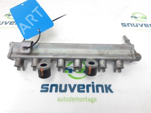 Used Injection rail Injection rail 30758910 30758910