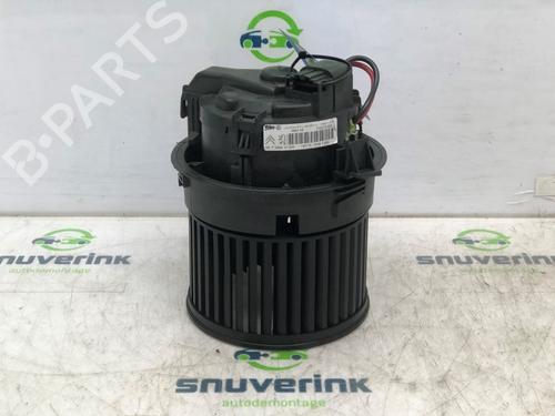 Heater blower motor PEUGEOT 2008 I (CU_) 1.2 THP 110 / PureTech 110 | BP16964533M62 
