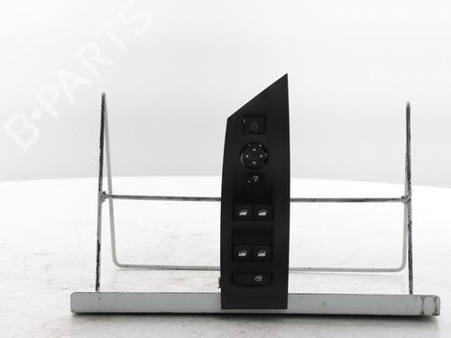 Used Switch Switch PEUGEOT 3008 III (KA_, KB_, KC_) Hybrid 136 (KAHPYE) (136 hp) 33845754 33845754