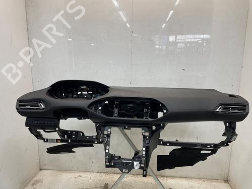 Used Dashboard PEUGEOT 308 II (LB_, LP_, LW_, LH_, L3_) 1.2 THP 130 (131 hp) 30186805